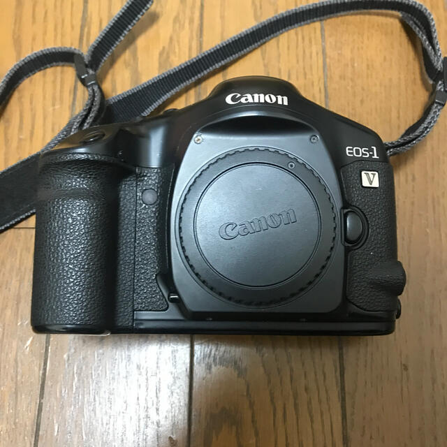 CANON EOS-1V フィルムカメラ　ボディのみ