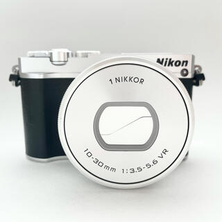 ニコン(Nikon)のNikon 1 J5 ダブルレンズキット(ミラーレス一眼)