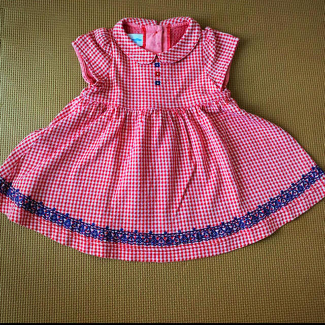 familiar(ファミリア)の値下げ　familiar ワンピース　70 キッズ/ベビー/マタニティのベビー服(~85cm)(ワンピース)の商品写真