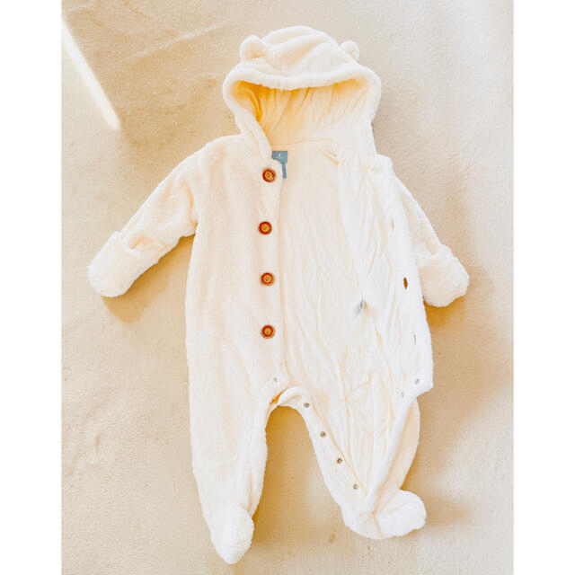 babyGAP(ベビーギャップ)の【baby Gap 65cm】お出かけ用アウター  ふわふわくまさん 上着🧸 キッズ/ベビー/マタニティのベビー服(~85cm)(ジャケット/コート)の商品写真