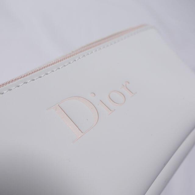 Dior(ディオール)のDior　限定デザインポーチ　 コスメ/美容のコスメ/美容 その他(その他)の商品写真