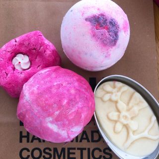 ラッシュ(LUSH)のLUSH バスボム&マッサージバー(入浴剤/バスソルト)