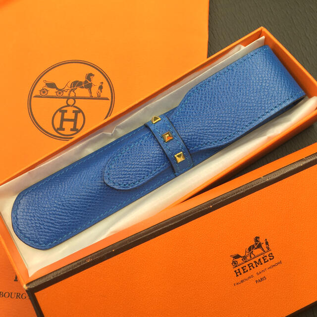 Hermes(エルメス)の新品同様◎希少◎エルメス メドール ペンケース 本革 スタッズ 男女兼用 箱あり インテリア/住まい/日用品の文房具(ペンケース/筆箱)の商品写真