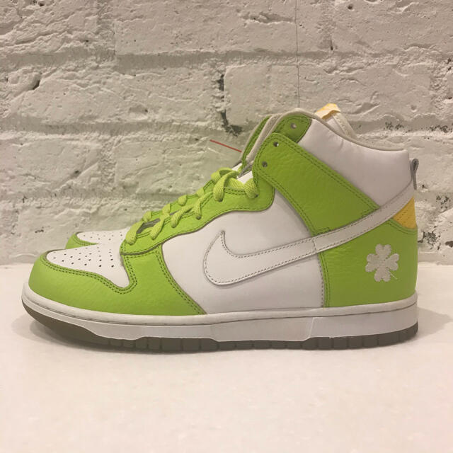 NIKE(ナイキ)のレア物 NIKE WMNS DUNK HIGH St Patrick's Day メンズの靴/シューズ(スニーカー)の商品写真