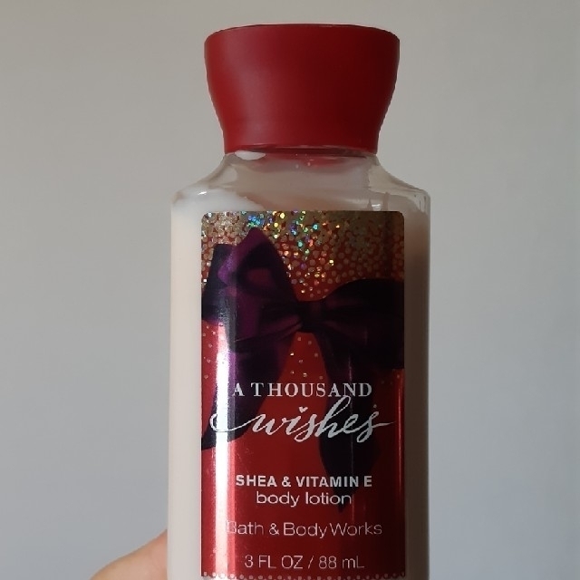 Bath & Body Works(バスアンドボディーワークス)のbath&bodyworks　ボディローション　バスアンドボディワークス　88m コスメ/美容のボディケア(ボディクリーム)の商品写真