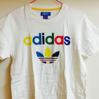 アディダス(adidas)のadidas Tシャツ(Tシャツ(半袖/袖なし))