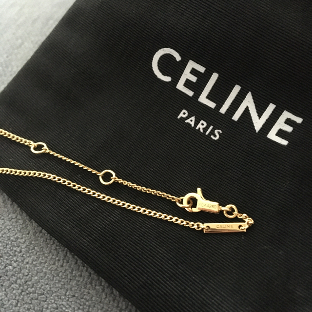 celine(セリーヌ)の【GW限定値下げ】CELINE アルファベットネックレス M  オールドセリーヌ レディースのアクセサリー(ネックレス)の商品写真