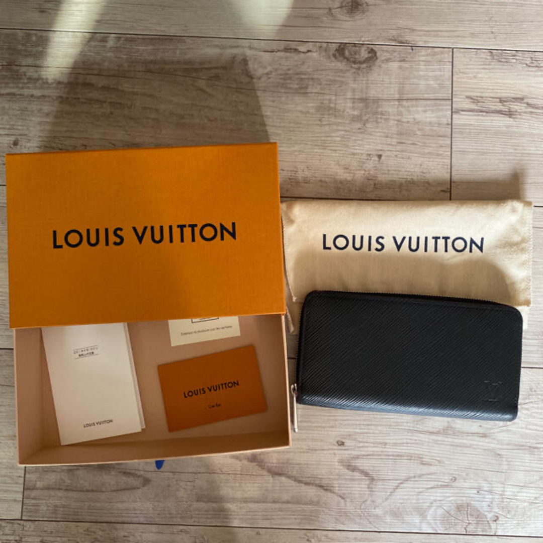 LOUIS VUITTON  長財布　エピ ジッピー ウォレット　黒　ピンク