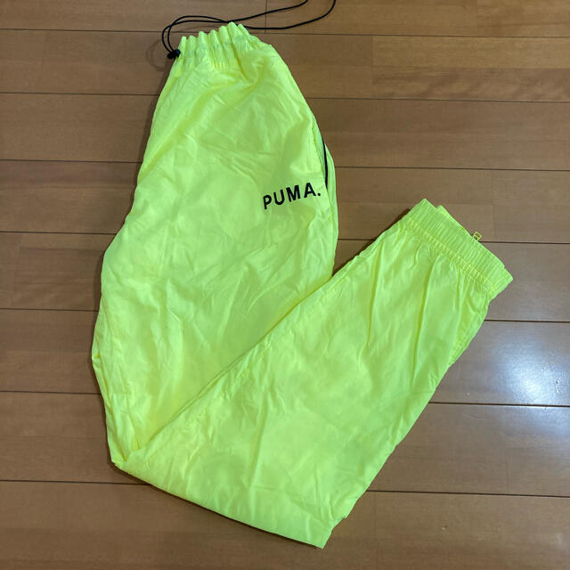 PUMA(プーマ)の★brooklyn様専用★ PUMA ウィンドパンツ  ナイロンパンツ レア レディースのパンツ(その他)の商品写真