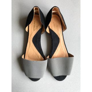 サラジョーンズロンドン(Sara Jones London)の【美品】サラジョーンズフラットシューズ　サンダル　オープントゥ(サンダル)