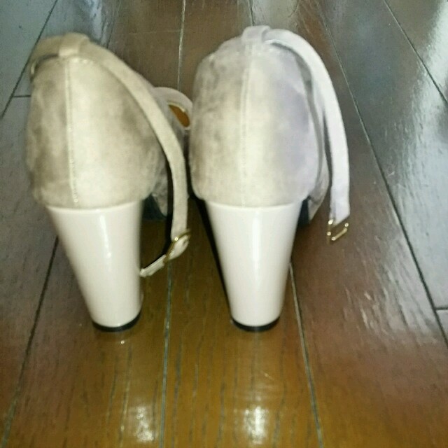 GU(ジーユー)のGU ストラップパンプス レディースの靴/シューズ(ハイヒール/パンプス)の商品写真