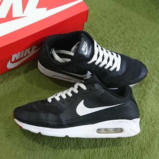 ナイキ(NIKE)のNIKE AIR MAX 90 Ultra Essential (スニーカー)