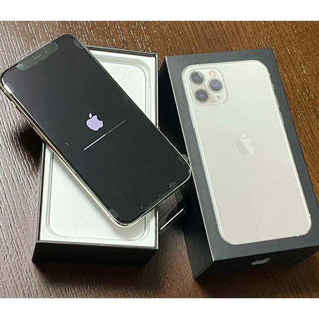 iPhone 11 pro 256G シルバー　SIMフリー