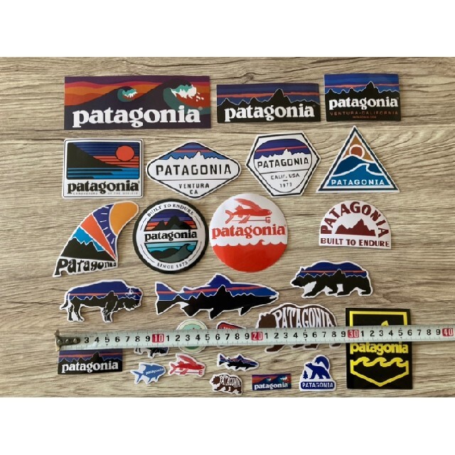 patagonia(パタゴニア)の【26枚セット】パタゴニア ステッカー シール ロンT ボアジャケット アウター 自動車/バイクのバイク(ステッカー)の商品写真