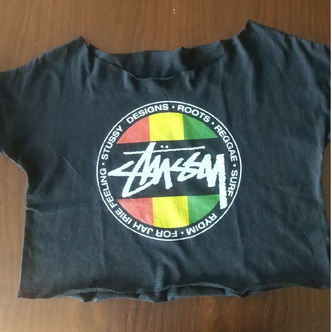 STUSSY(ステューシー)のSTUSSY  ショート丈Tシャツお値下げ中‼️ レディースのトップス(Tシャツ(半袖/袖なし))の商品写真