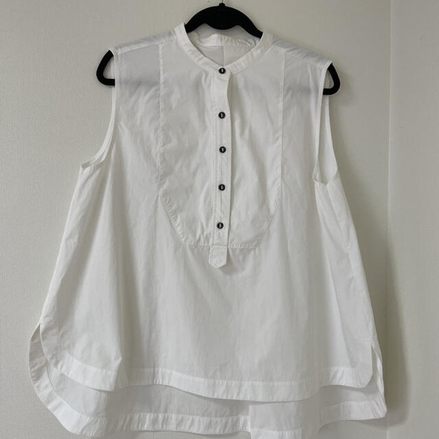 贅沢品 スリーブレスシャツ ホワイト machatt - シャツ/ブラウス(半袖 