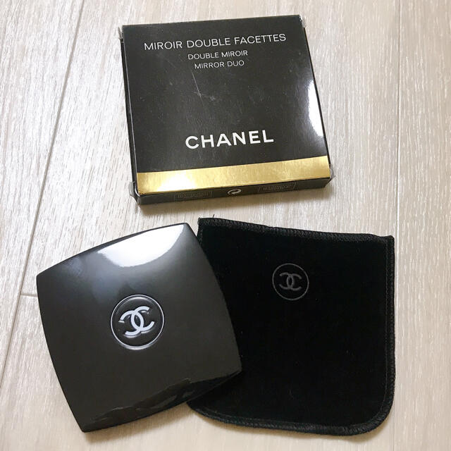 CHANEL(シャネル)のCHANEL シャネル　鏡　新品未使用　送料込み レディースのファッション小物(ミラー)の商品写真