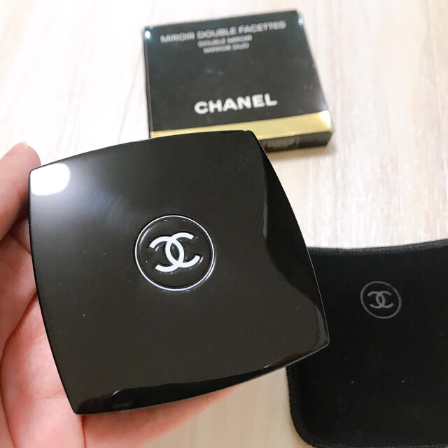 CHANEL(シャネル)のCHANEL シャネル　鏡　新品未使用　送料込み レディースのファッション小物(ミラー)の商品写真