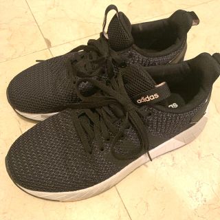 アディダス(adidas)のadidas レディース　スニーカー　23.5cm(スニーカー)