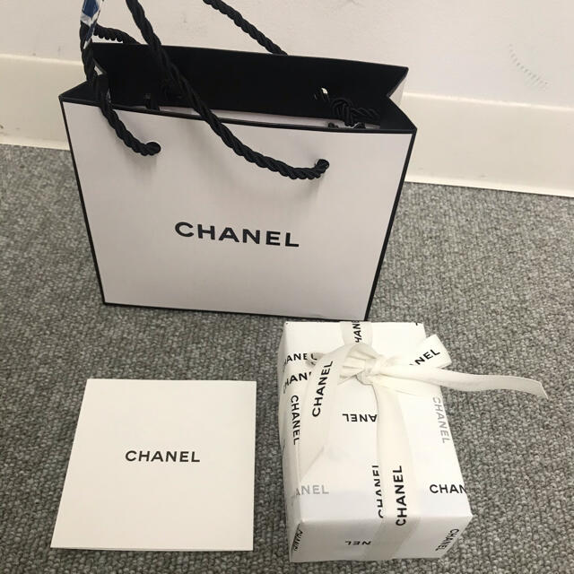 CHANEL(シャネル)のCHANEL ハンドクリーム　ラクレームマン コスメ/美容のボディケア(ハンドクリーム)の商品写真