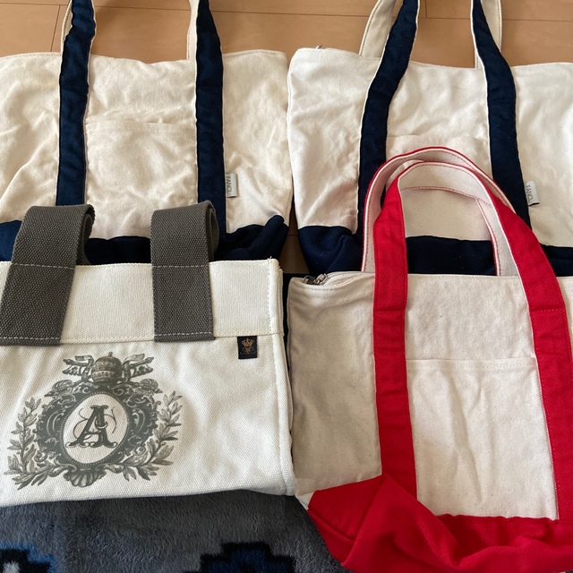 FANCL(ファンケル)の4個セット　エコバッグと【ファンケル】トートバッグ/エコバッグ/白・紺色　赤色 レディースのバッグ(エコバッグ)の商品写真