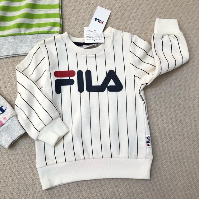 Champion(チャンピオン)のチャンピオン　トレーナー　新品　二枚の値段 キッズ/ベビー/マタニティのキッズ服男の子用(90cm~)(Tシャツ/カットソー)の商品写真