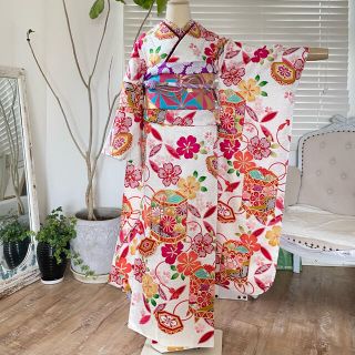 振袖 ホワイト 白色系 の通販 600点以上 レディース お得な新品 中古 未使用品のフリマならラクマ 振袖 ホワイト 白色系 の通販 600点以上 レディース お得な新品 中古 未使用品のフリマならラクマ