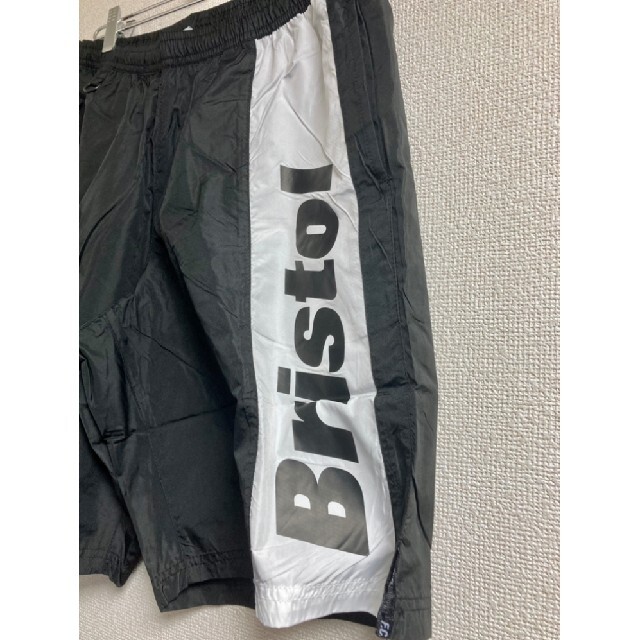 ょうか F.C.R.B. ショートパンツ ハーフパンツの通販 by レスト's shop ...