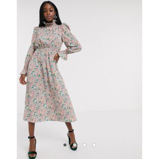 エイソス(asos)のマルチフラワー　フリルネックワンピース　花柄　フリル　新品　エイソス　パフスリ(ロングワンピース/マキシワンピース)