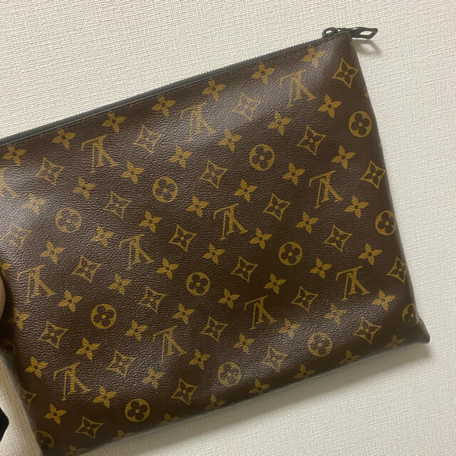 LOUIS VUITTON(ルイヴィトン)の【最終値下げ】ルイヴィトン　クラッチバッグ  オレンジチェーン メンズのバッグ(セカンドバッグ/クラッチバッグ)の商品写真