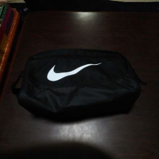 ナイキ(NIKE)のナイキのシューズ入れです。(シューズバッグ)