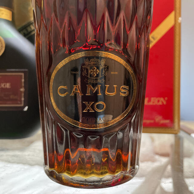 Baccarat(バカラ)のCamus XO 古酒　クリスタルロングネックボトル 食品/飲料/酒の酒(ブランデー)の商品写真