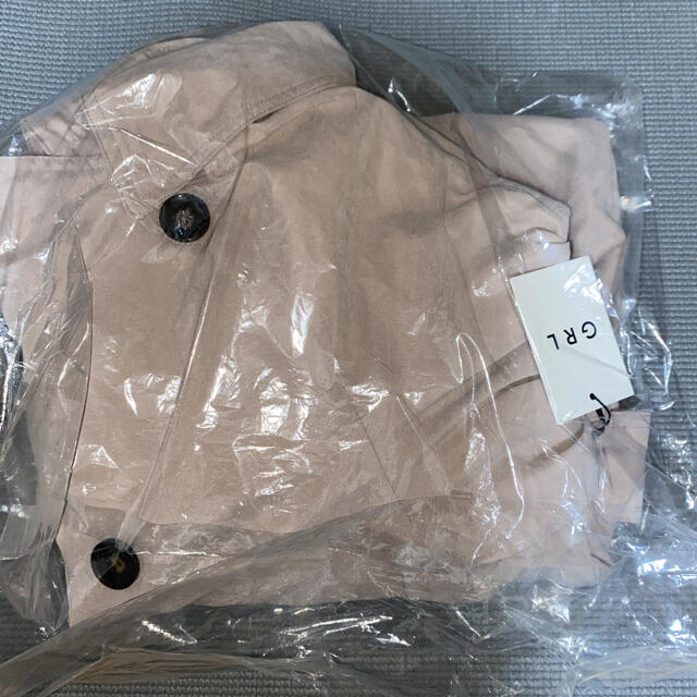 GRL(グレイル)のGRL ベーシックトレンチコート S ベージュ タグ付き レディースのジャケット/アウター(トレンチコート)の商品写真
