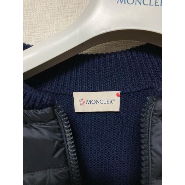 MONCLER(モンクレール)のモンクレール　カーディガン　ダウン　ニット　ネイビー　Mサイズ　ナイロン レディースのトップス(カーディガン)の商品写真