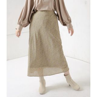 ナチュラルクチュール(natural couture)のnatural couture ◎ ややマーメイドシンプル花柄スカート (ロングスカート)