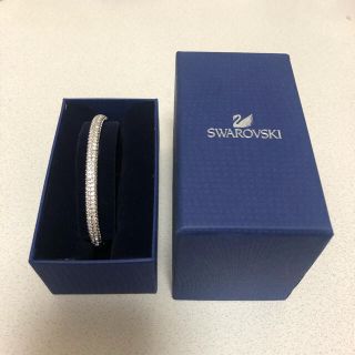 スワロフスキー(SWAROVSKI)のSwarovski バングル　ブレスレット　リストバンド(バングル/リストバンド)