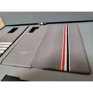 トムブラウン(THOM BROWNE)の限定 Galaxy Z Fold2 Thom Browne カバー ケース(Androidケース)