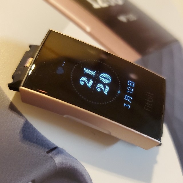 Fitbit charge3 完動品・美品 画面フィルム付き