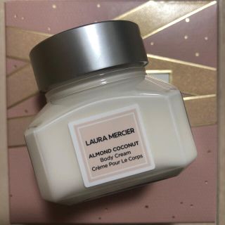 ローラメルシエ(laura mercier)のローラメルシエ　ホイップトボディクリーム(ボディクリーム)