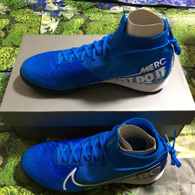 NIKE(ナイキ)のマーキュリアル IC ナイキ 新品 サッカー エックス プレデター ラグビー スポーツ/アウトドアのサッカー/フットサル(シューズ)の商品写真