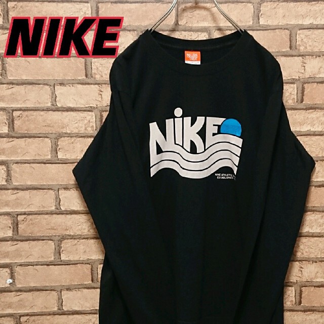 NIKE(ナイキ)のNIKE ナイキ フロント プリント 長袖 Tシャツ メンズのトップス(Tシャツ/カットソー(七分/長袖))の商品写真