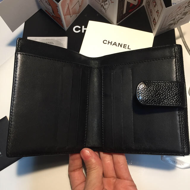 CHANEL(シャネル)の美品✨シャネルキャビアスキン❤️ダブルホック折財布 レディースのファッション小物(財布)の商品写真