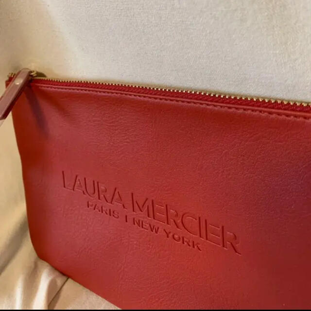 laura mercier(ローラメルシエ)のポーチ　ローラメルシエ　新品未使用　フラットポーチ レディースのファッション小物(ポーチ)の商品写真