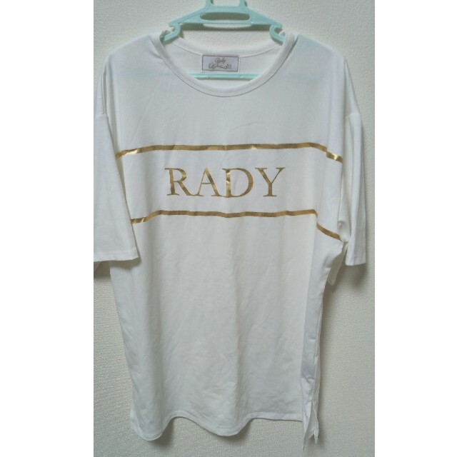 Rady(レディー)のレディー　Tシャツ　トップス　ロゴT　未使用 レディースのトップス(Tシャツ(半袖/袖なし))の商品写真