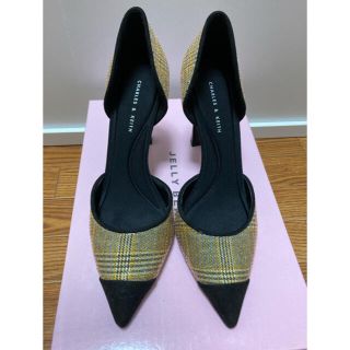 チャールズアンドキース(Charles and Keith)の美品　チャールズアンドキース　パンプス(ハイヒール/パンプス)