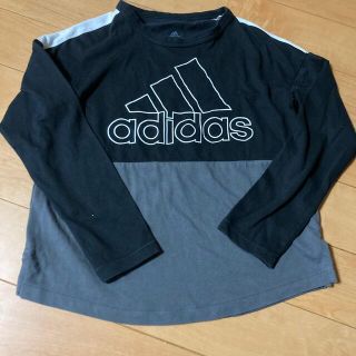 アディダス(adidas)のアディダス　ロンT(Tシャツ/カットソー)