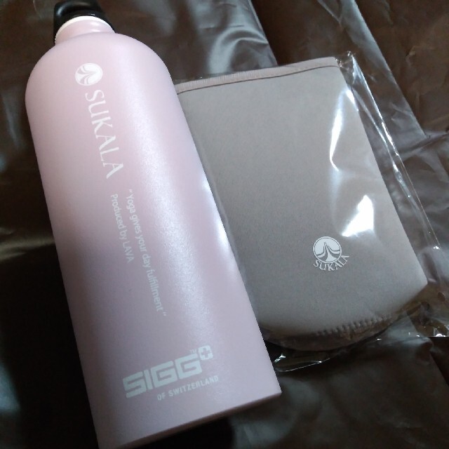 SUKALA×SIGG オリジナル　水素　ボトル＆カバー 　スモークピンク