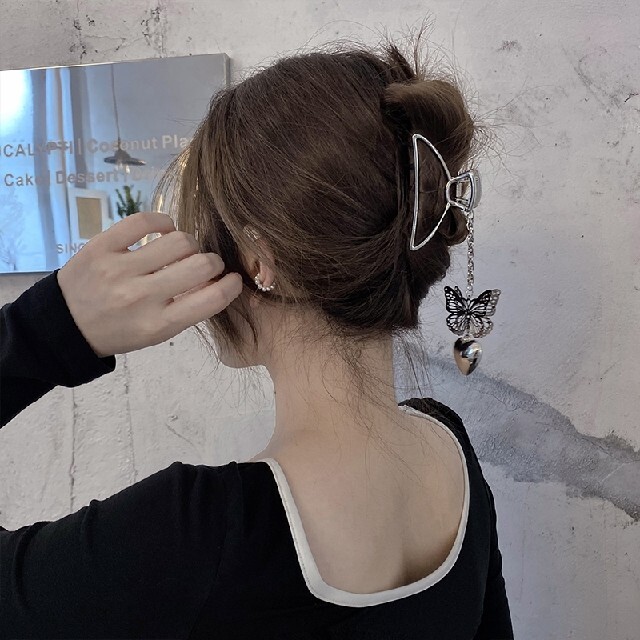 バンスクリップ シンプル ヘアクリップ 髪留め ヘアアレンジ シルバーの通販 By 制限中1 8解除 ラクマ