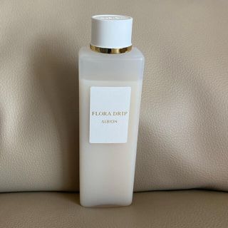 アルビオン(ALBION)のアルビオン　フローラドリップ　美品　80ml(化粧水/ローション)