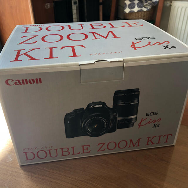 Canon EOS KISS X4 Wズームキット おまけ付き Canon EOS KISS X4 Wズームキット おまけ付き